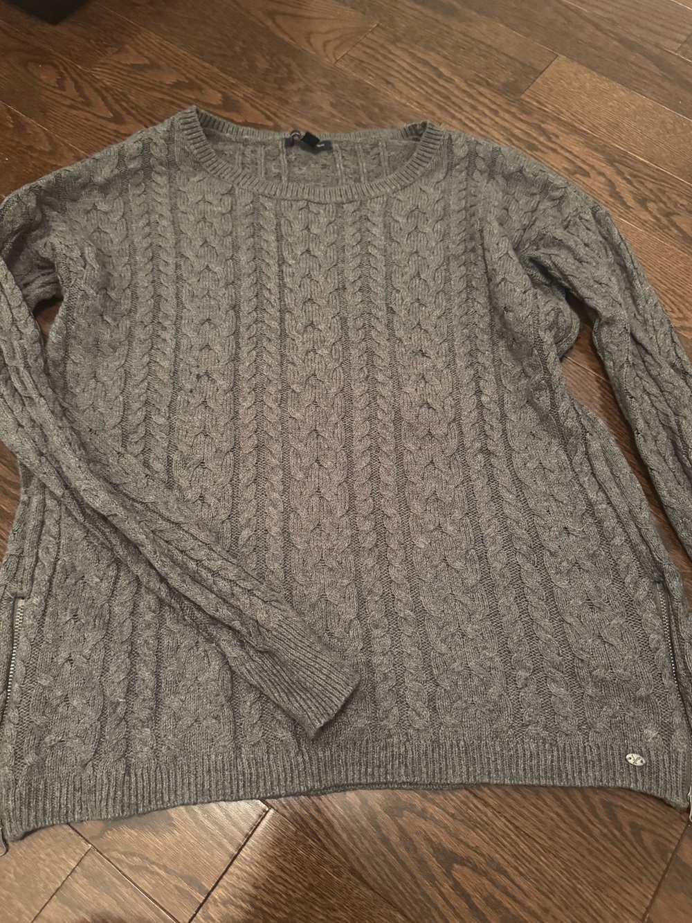 American Eagle Sweater - Grey - Size large